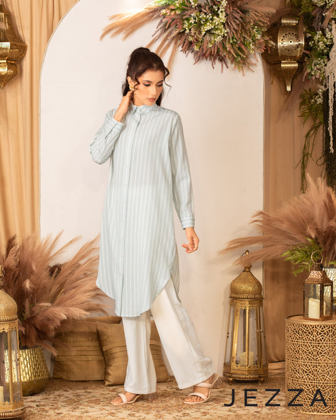 Below Knee-Length Button-Down Top 63501